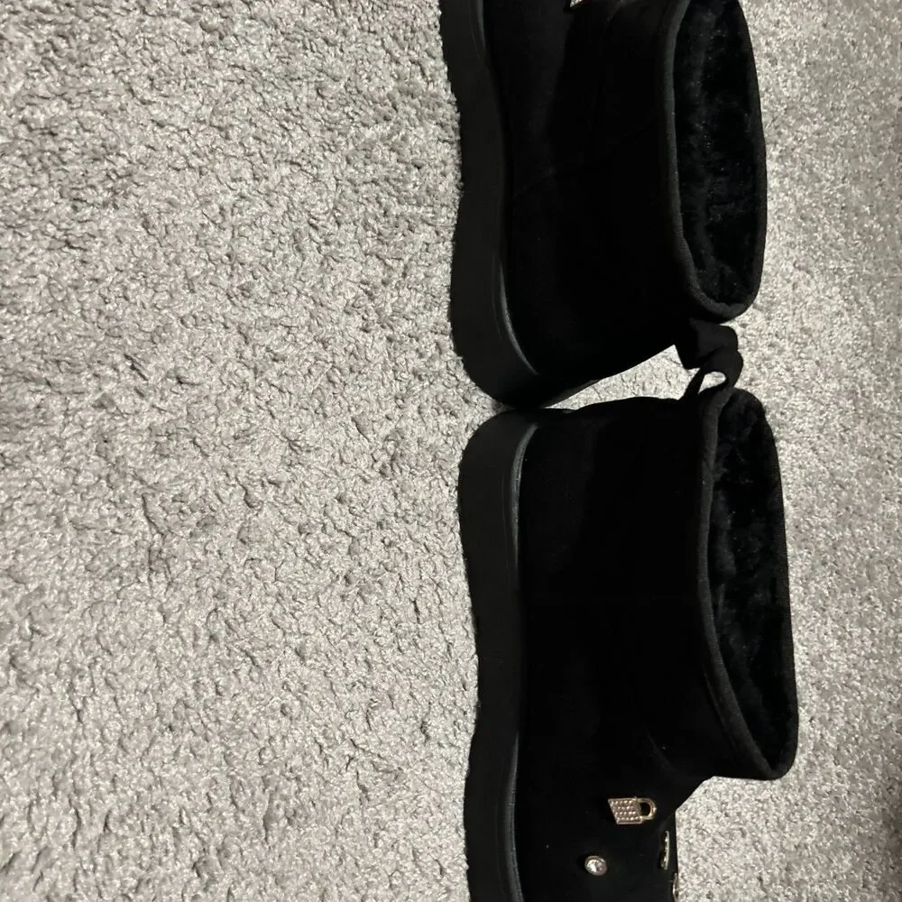 GB Black Suede Faux Fur Lined Boots with Charms - Women’s Size 8